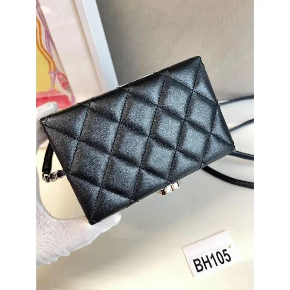 Chanel Women Pre-Loved Bag Very Good Condition